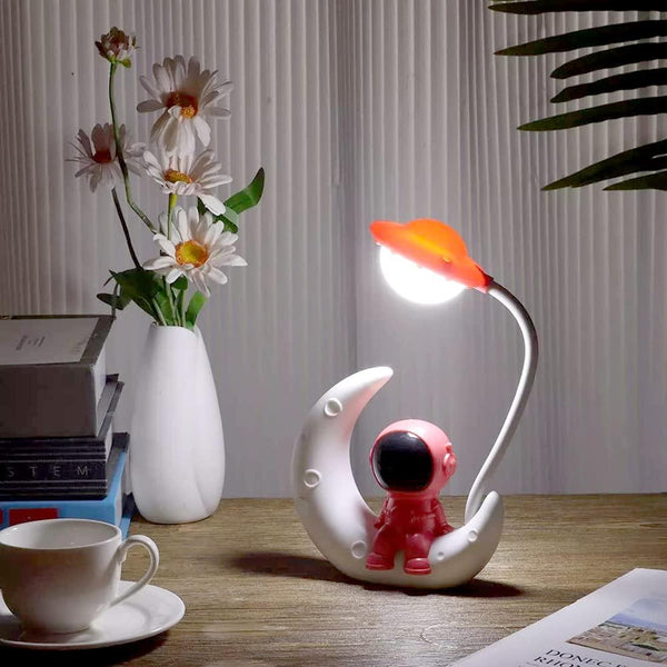 Portable Rechargeable Astronaut LED Desk Lamp - 2 lights Mode