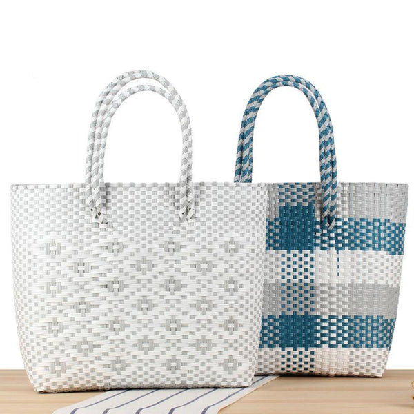 Waterproof Straw Shoulder Bag – Beach & Picnic